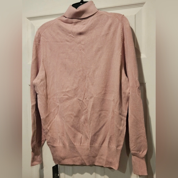 WOOLEN BLOOM TURTLENECK SWEATER - Picture 2 of 2